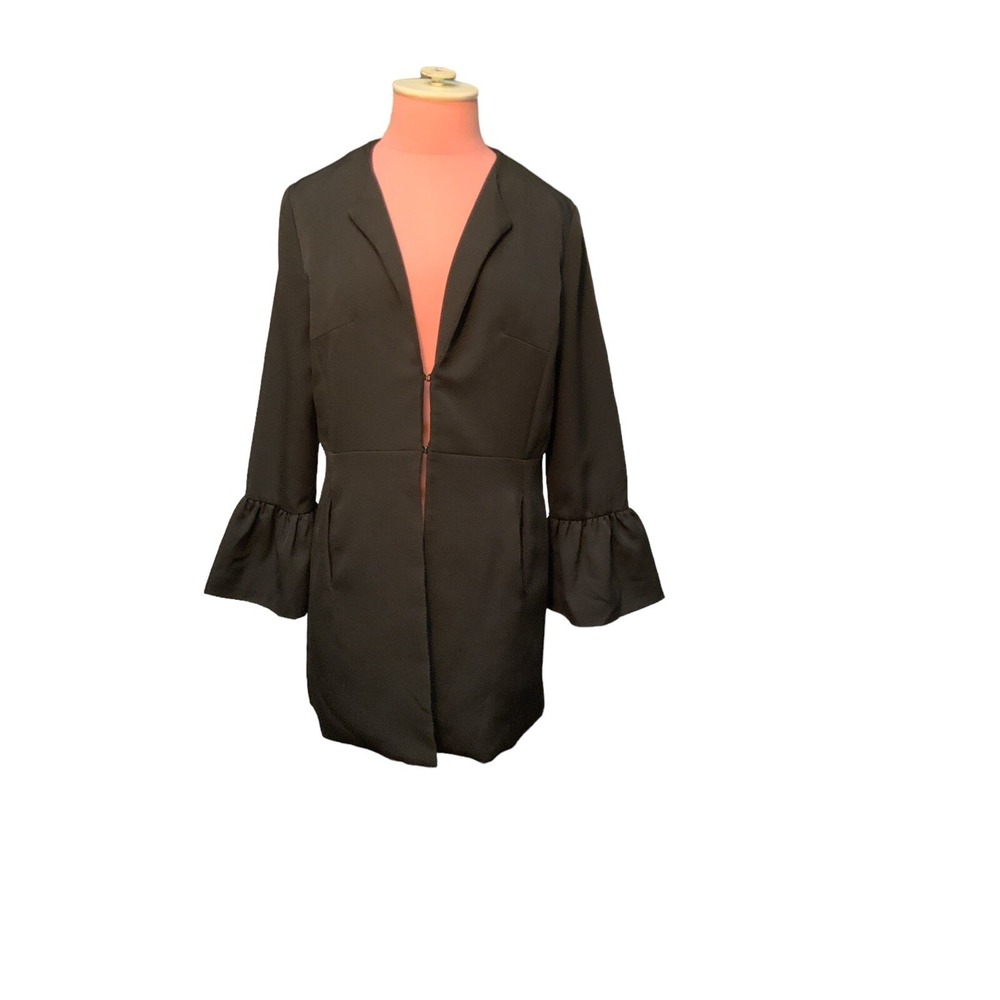 BLVD Black Ladies Blazer W/bell Sleeves Sz Small